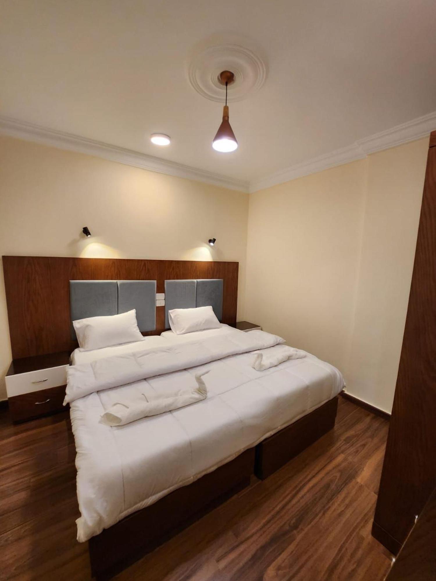 Wa Set Luxor Apartment Exterior foto